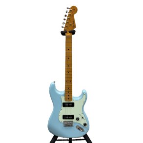 (USED) Fender Noventa Stratocaster Daphne Blue